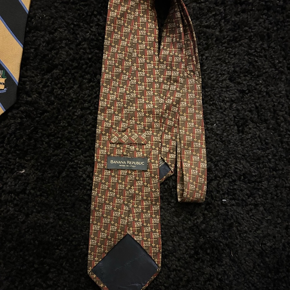 Different Ties